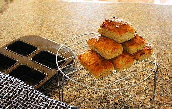 Cách làm bánh mì chuối nướng giòn thơm cho bữa sáng