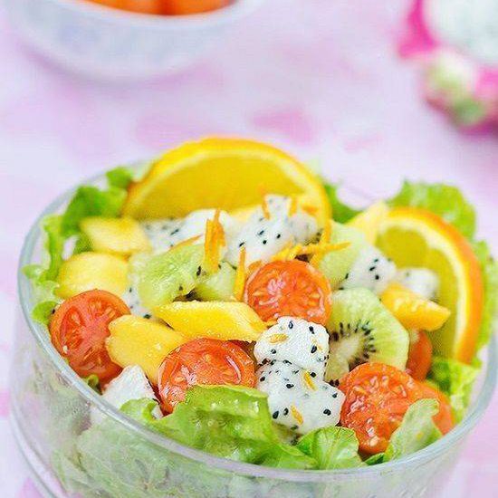 Cách làm salad hoa quả thêm vitamin cho làn da